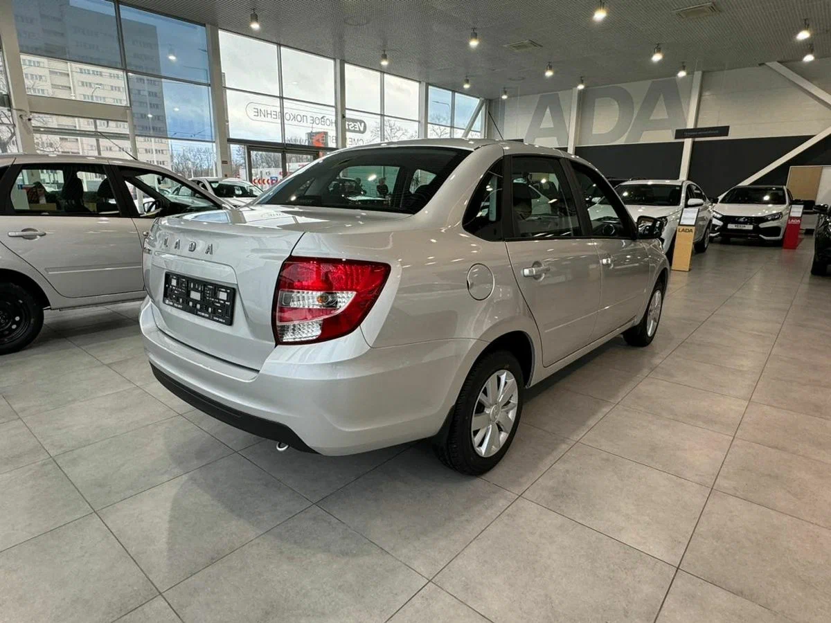 Lada Granta Седан в Тюмень - фото №4